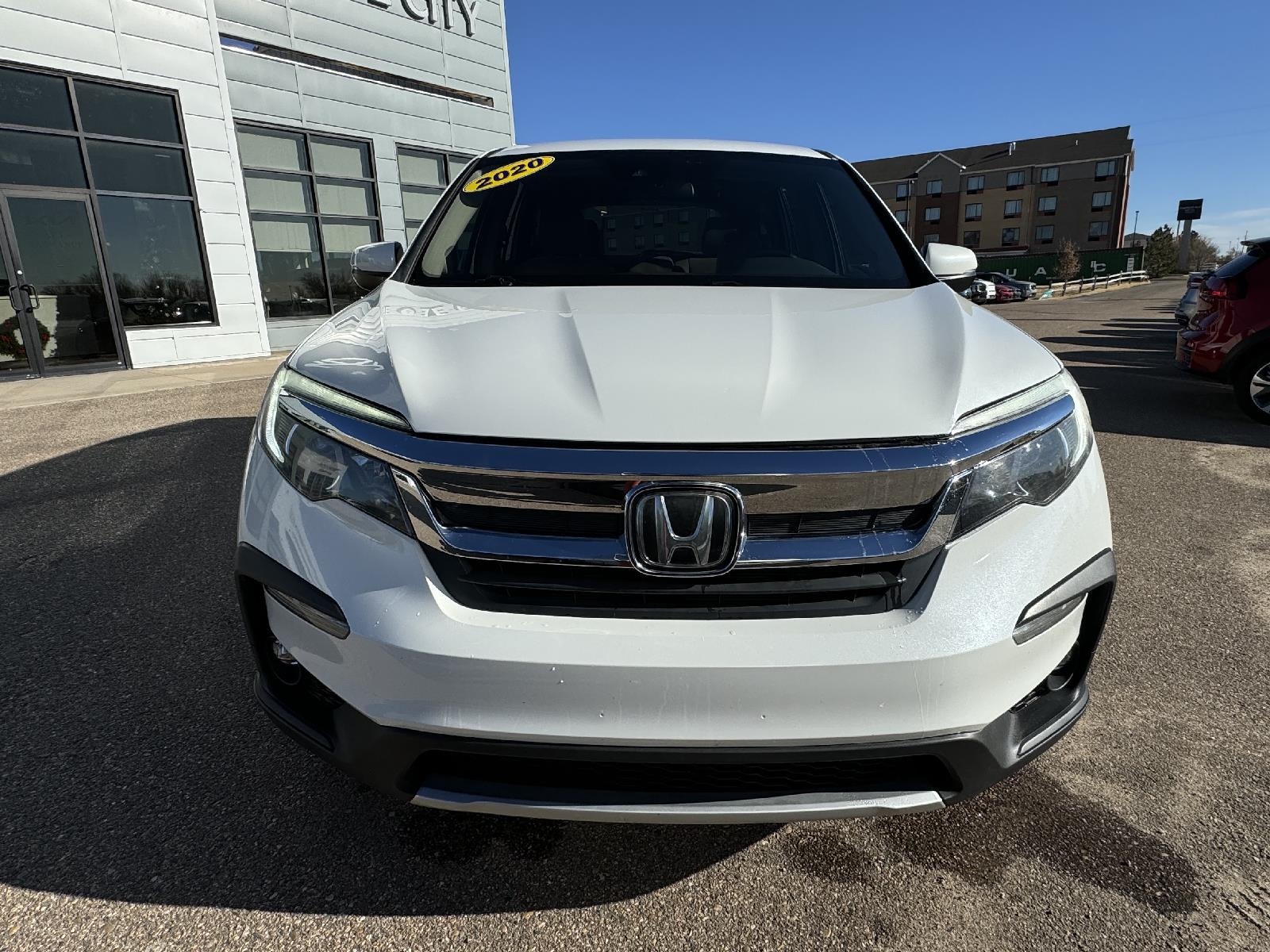 Used 2020 Honda Pilot EX with VIN 5FNYF5H36LB013273 for sale in Dodge City, KS