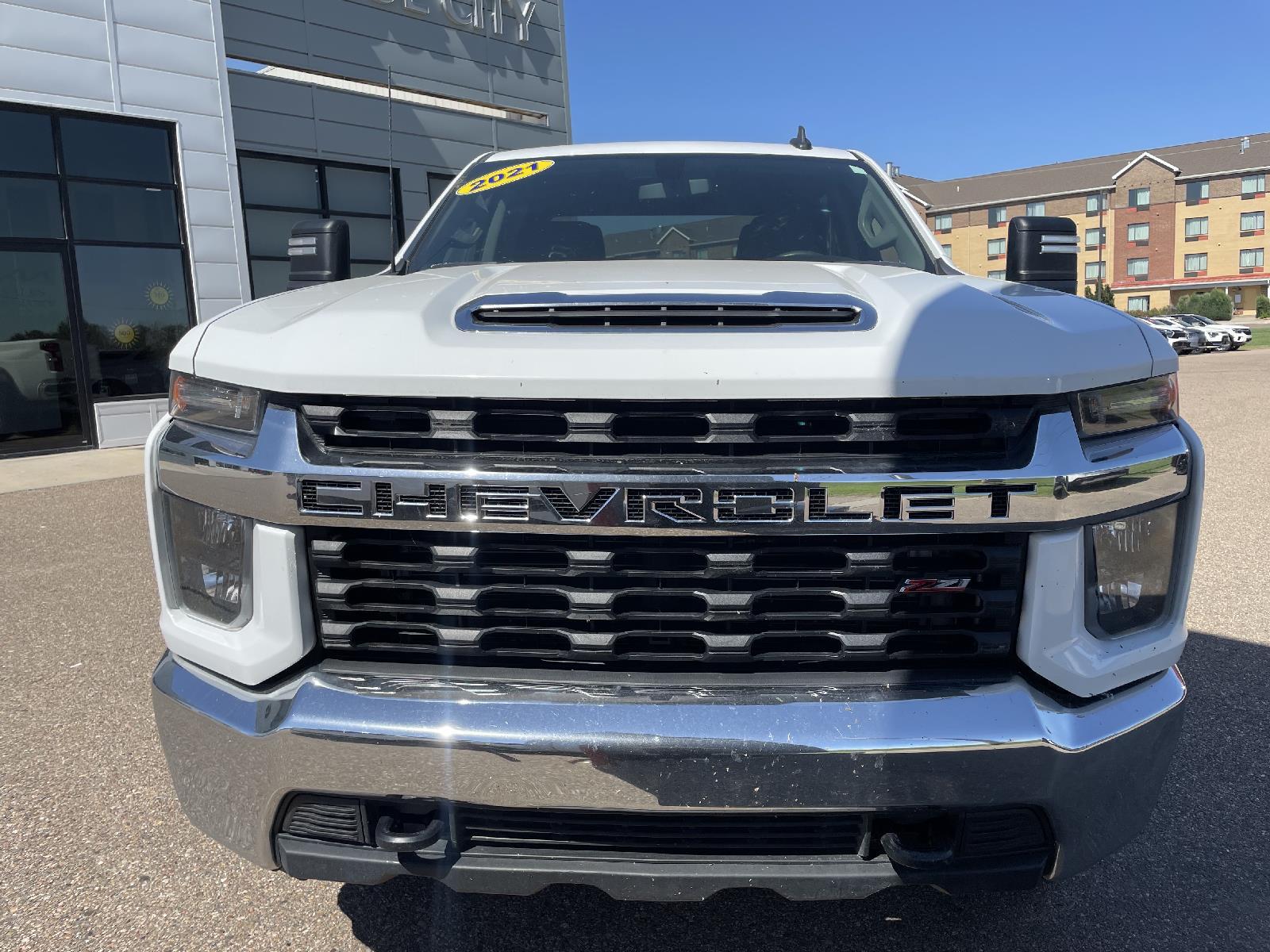 Used 2021 Chevrolet Silverado 2500HD LT with VIN 1GC1YNEY7MF255952 for sale in Dodge City, KS