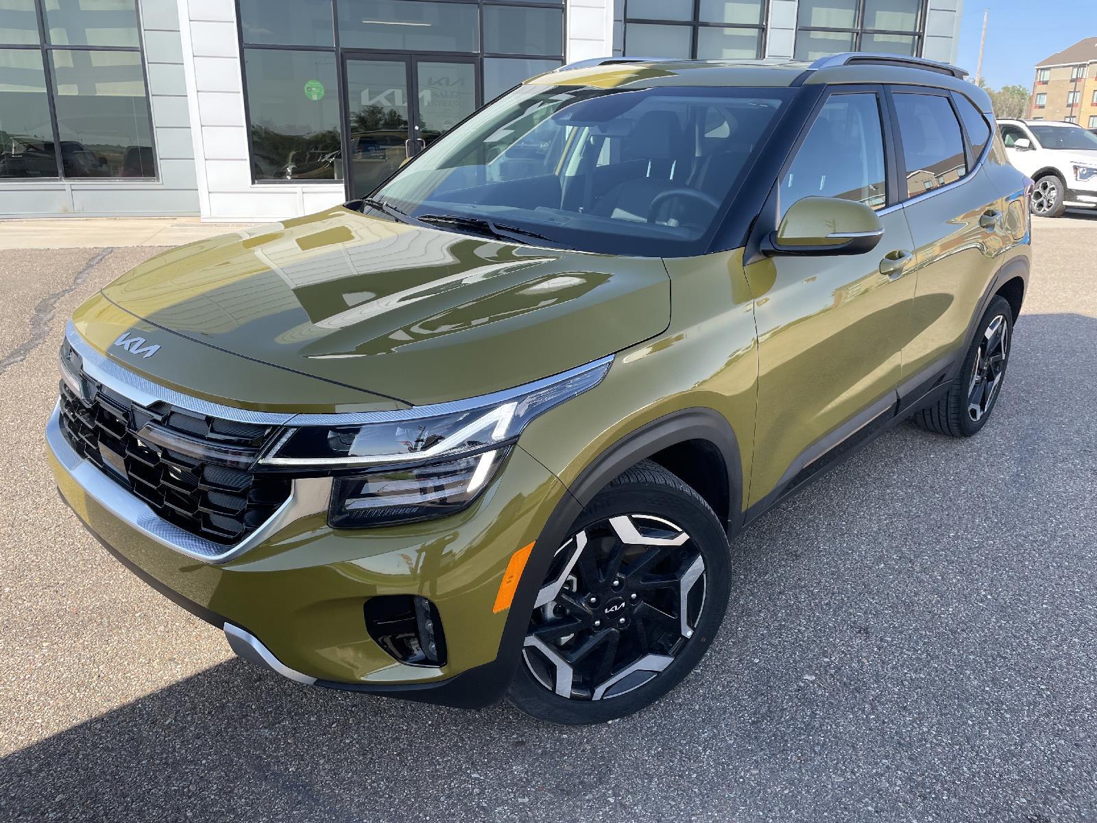 2024 Kia Seltos SX photo 4