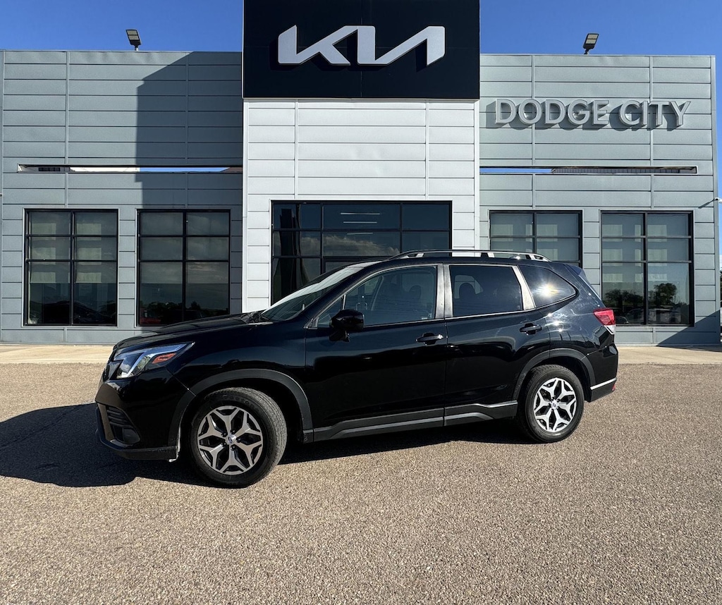 Used 2023 Subaru Forester Premium SUV