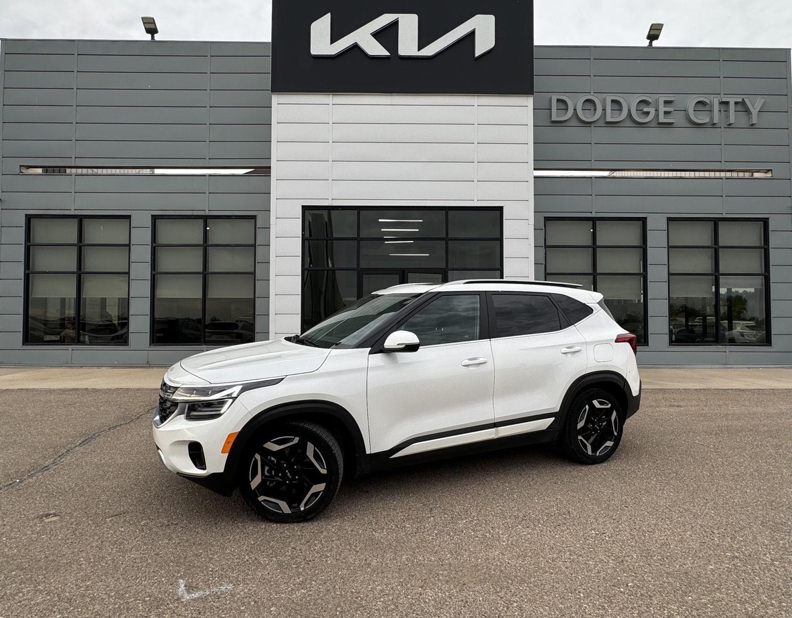 2024 Kia Seltos SX photo 2