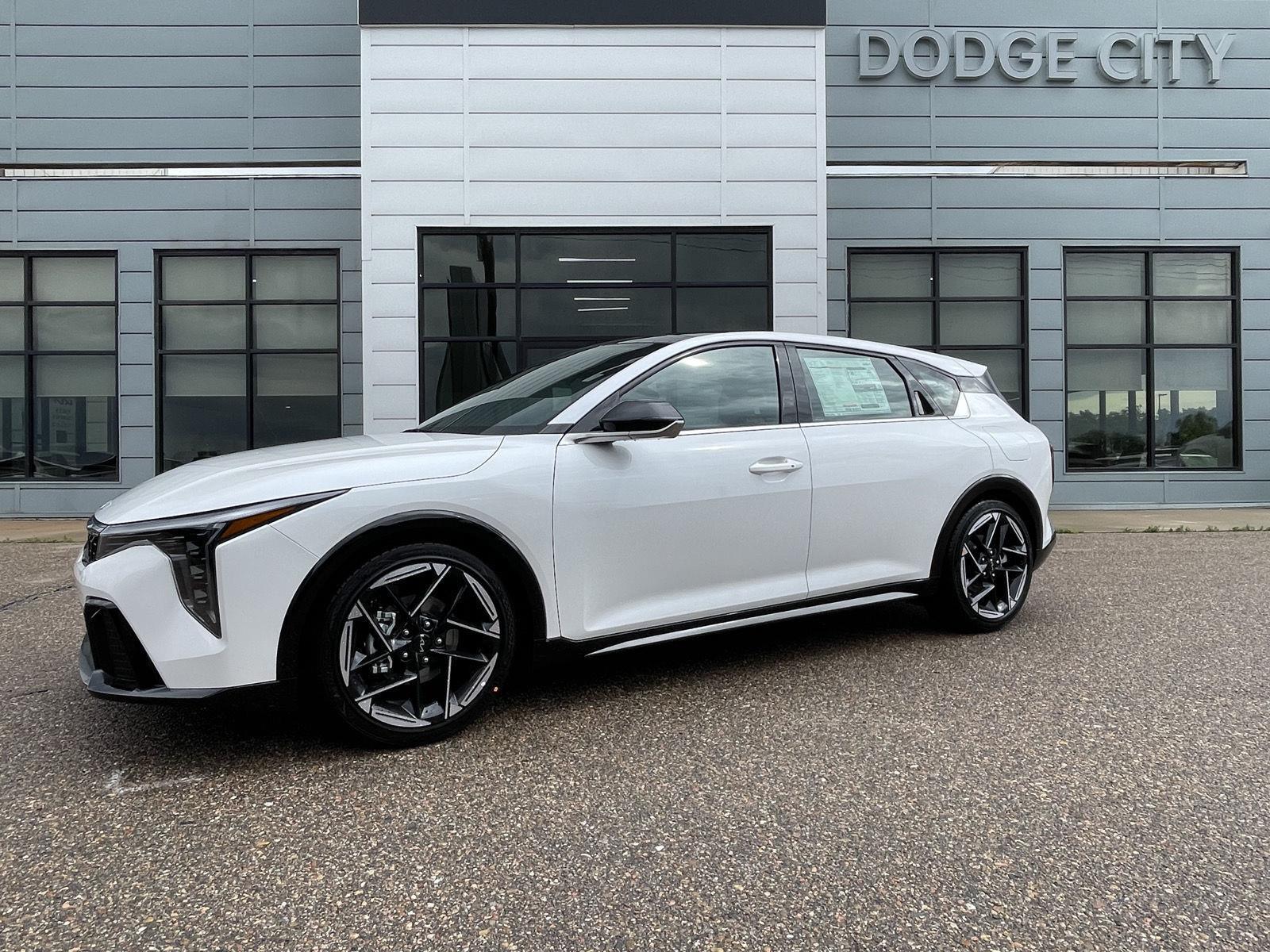 2026 Kia K4 GT-Line AT Hatchback's photo