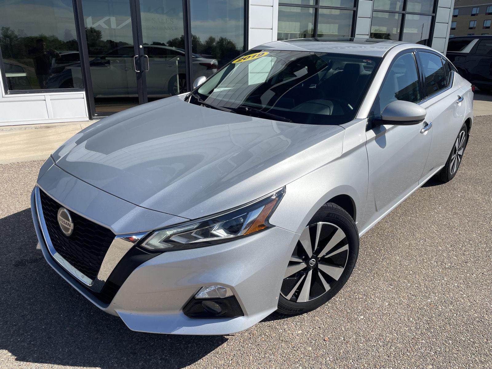 2019 Nissan Altima 2.5 SV photo 4