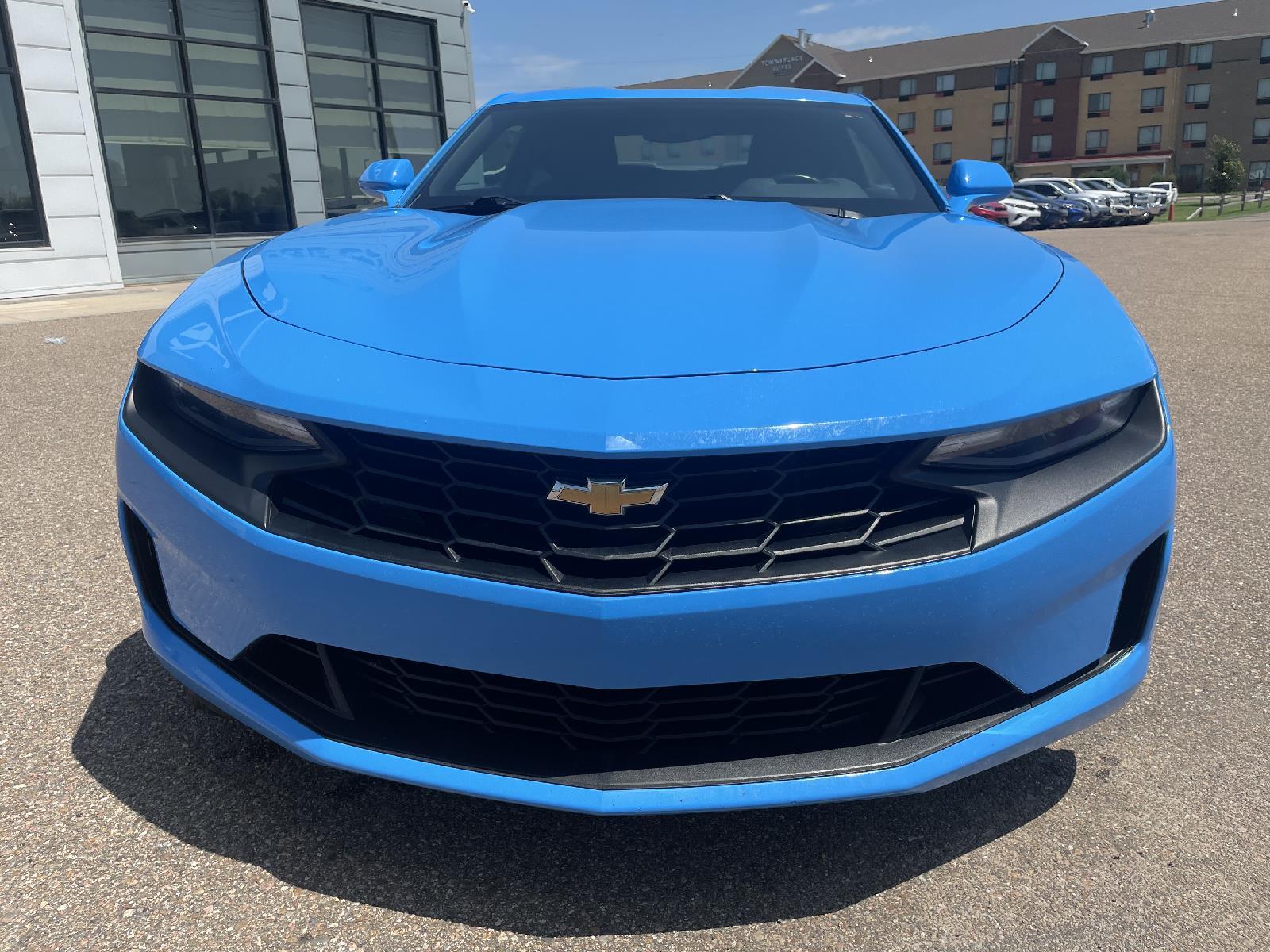 Used 2023 Chevrolet Camaro 1LT with VIN 1G1FB1RS1P0100738 for sale in Dodge City, KS