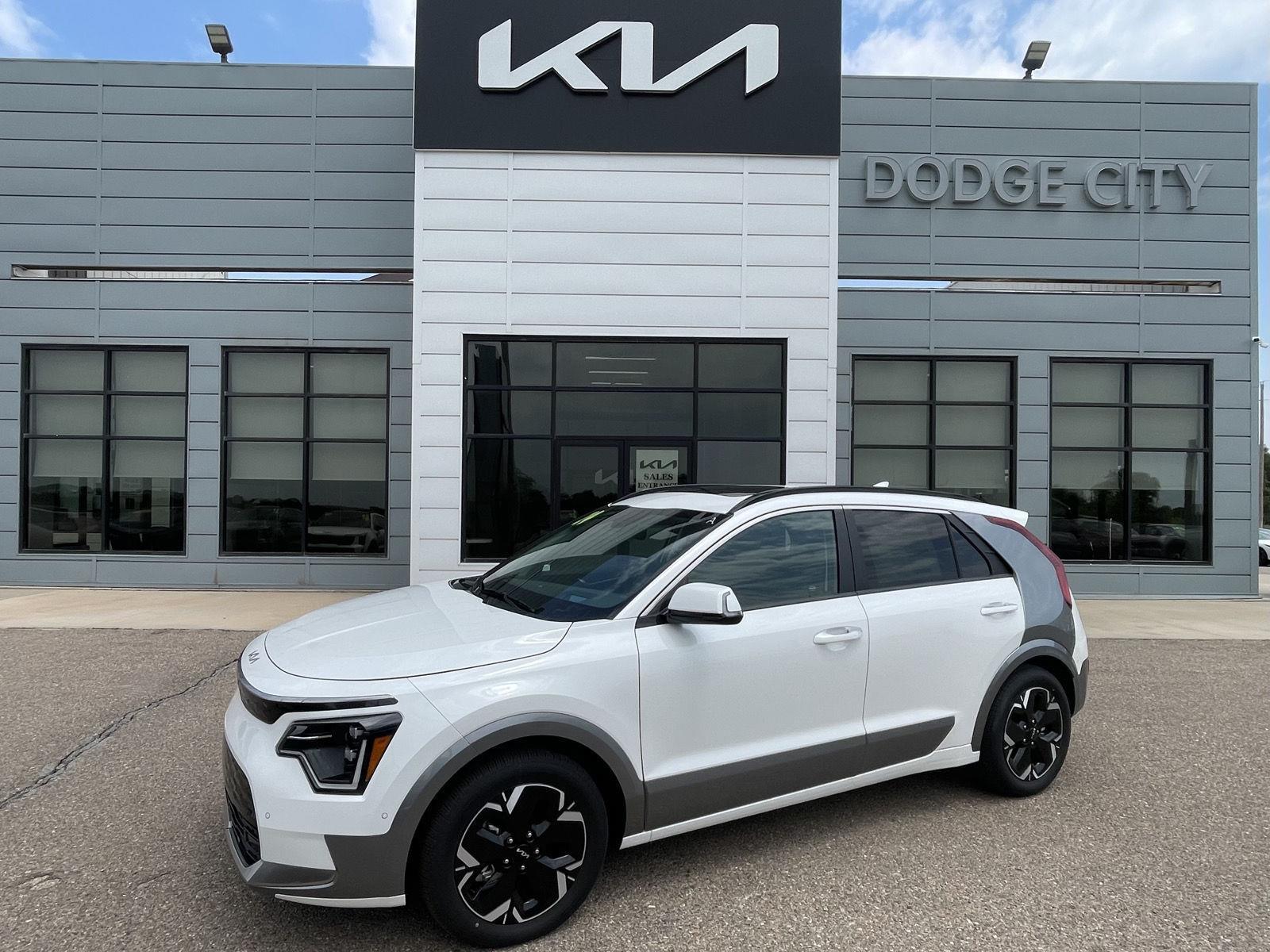 Certified 2024 Kia Niro Wave with VIN KNDCT3L17R5117892 for sale in Dodge City, KS