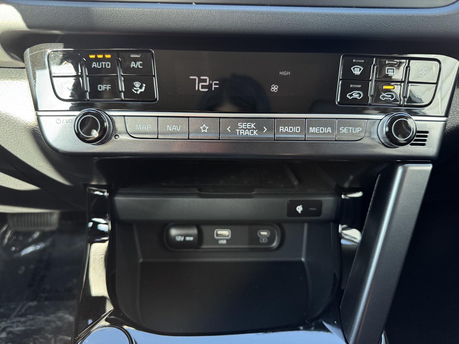 2025 Kia Seltos SX - Photo 25