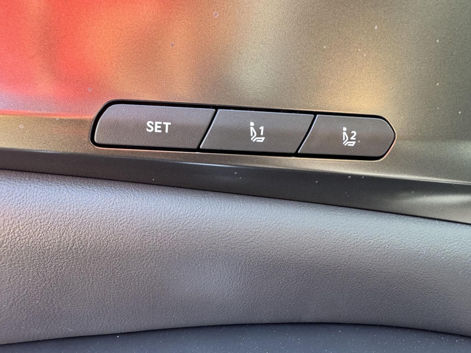 2026 Kia Carnival SX - Photo 11