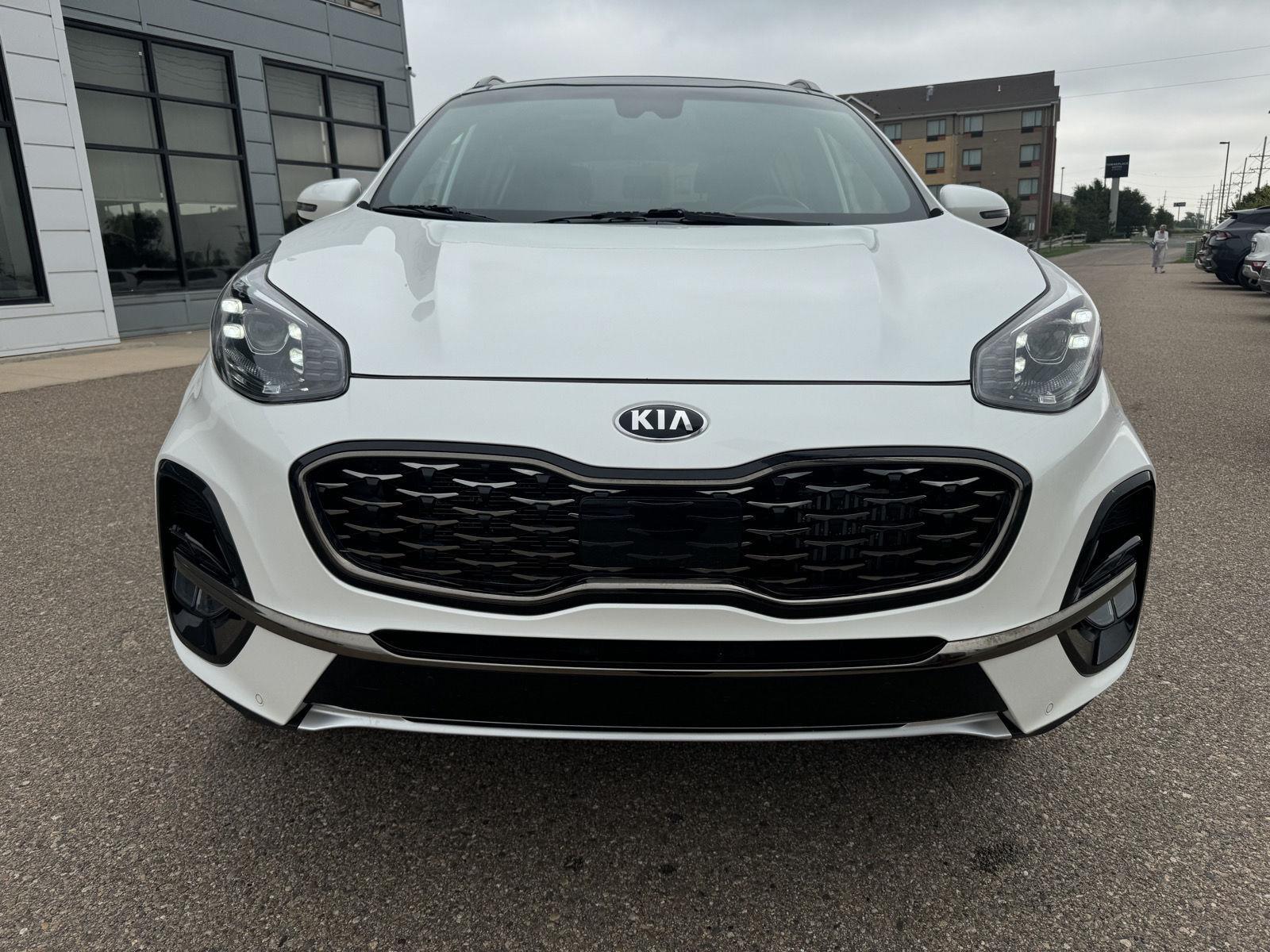 2022 Kia Sportage SX Turbo photo 3