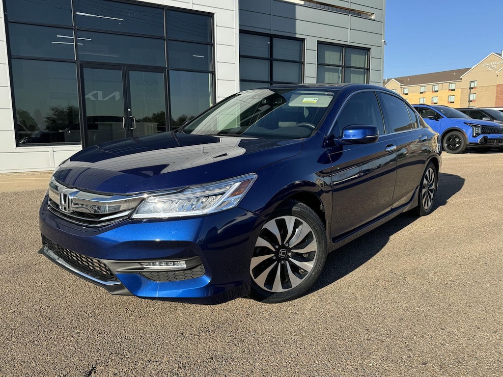 Used 2017 Honda Accord Hybrid Touring Sedan
