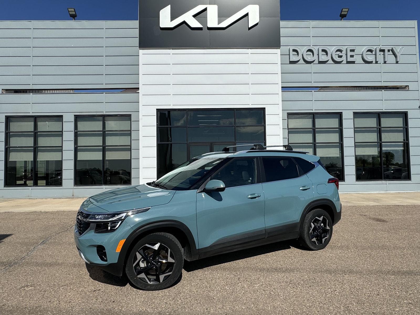 2024 Kia Seltos EX photo 2