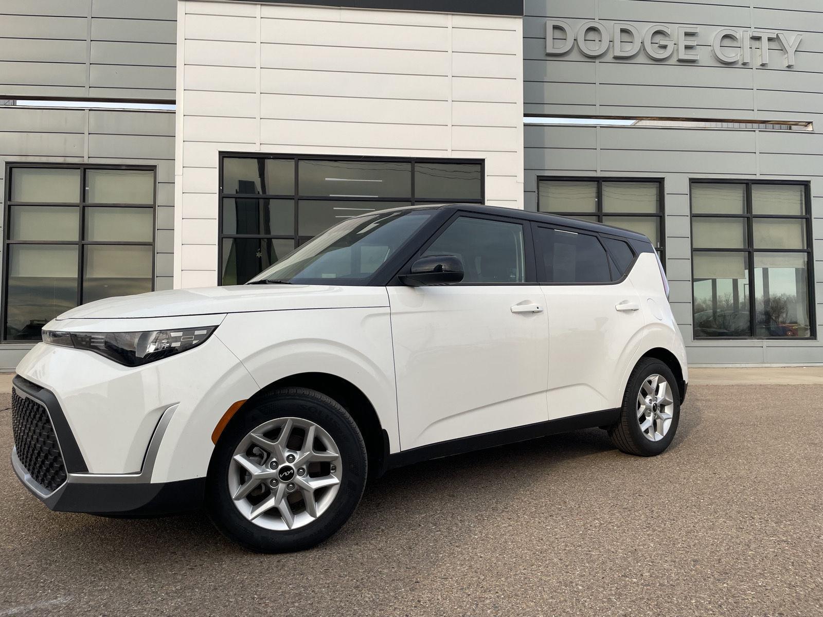 2023 Kia Soul S's photo