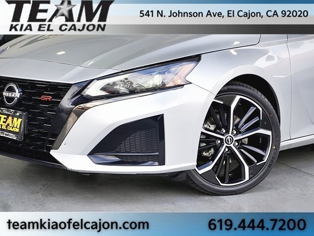 2024 Nissan Altima 2.5 SR photo 3