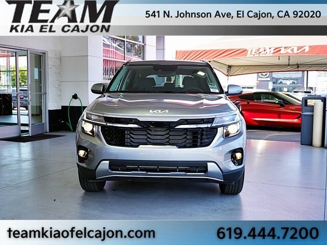 2025 Kia Seltos EX photo 4