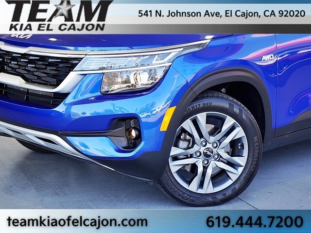 2023 Kia Seltos S photo 3