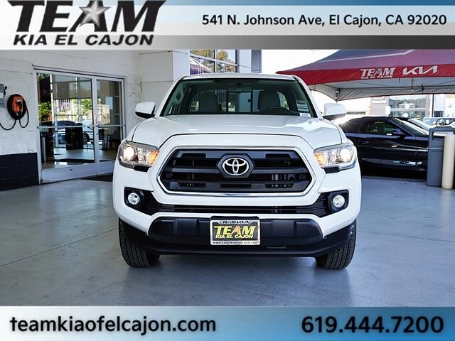 2016 Toyota Tacoma SR5 Access Cab photo 4