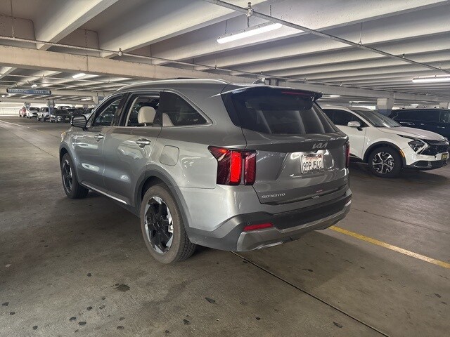 2025 Kia Sorento Hybrid EX photo 4