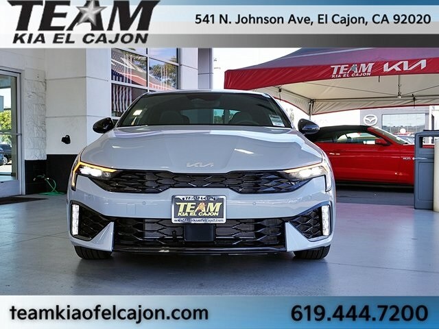 2026 Kia K5 GT-Line photo 4
