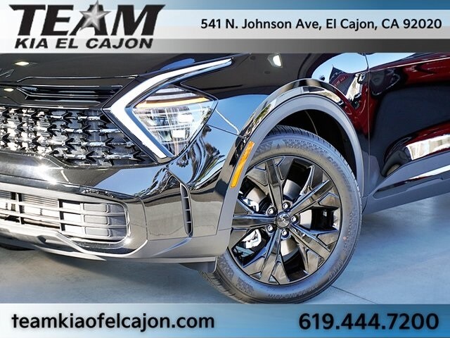 2025 Kia Sportage X-Line photo 3