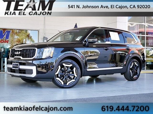 2023 Kia Telluride EX photo 2