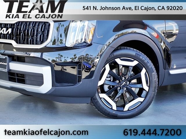 2023 Kia Telluride EX photo 3