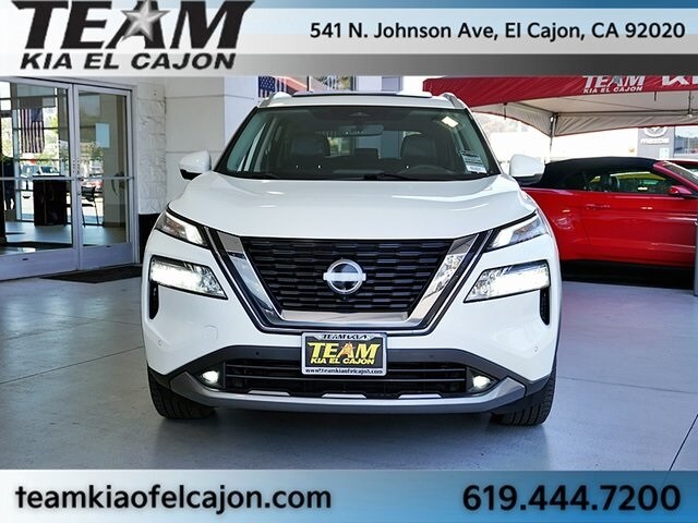 2022 Nissan Rogue SL photo 4