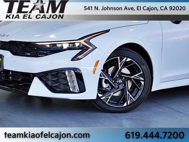 2026 Kia K5 GT-Line photo 3