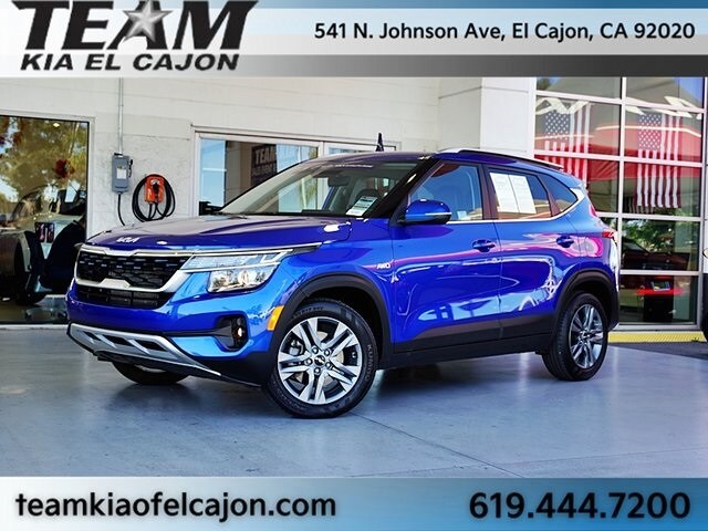2023 Kia Seltos S photo 2