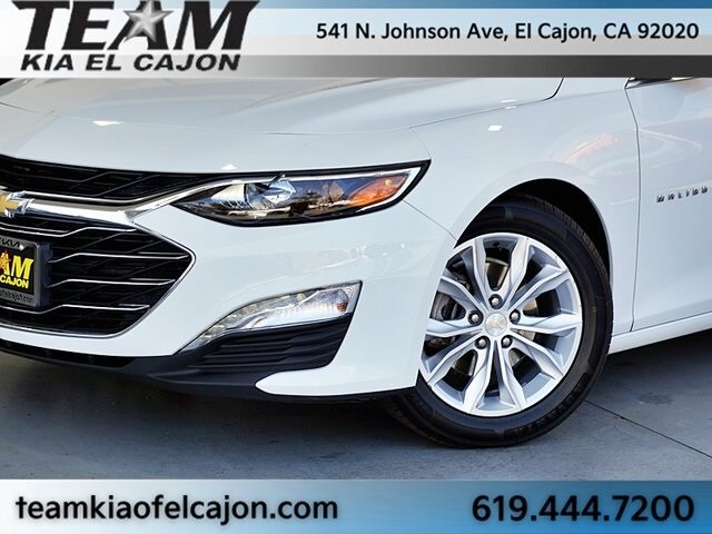 2023 Chevrolet Malibu 1LT photo 3