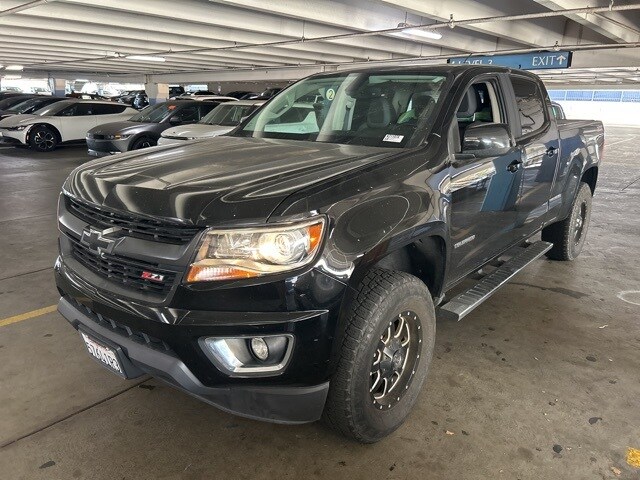 2016 Chevrolet Colorado Z71 photo 2