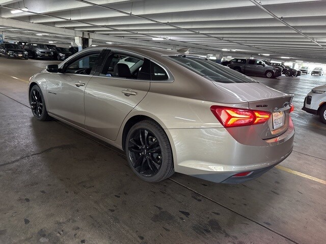 2023 Chevrolet Malibu 1LT photo 3