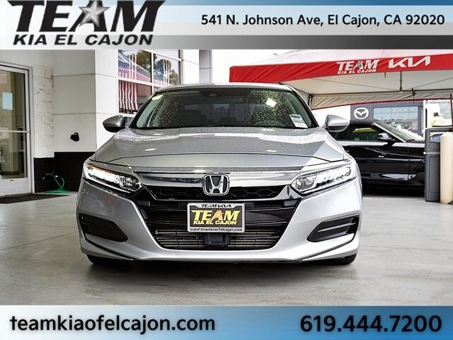 2019 Honda Accord LX photo 4