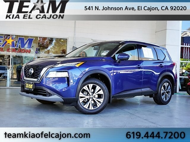 2021 Nissan Rogue SV photo 2