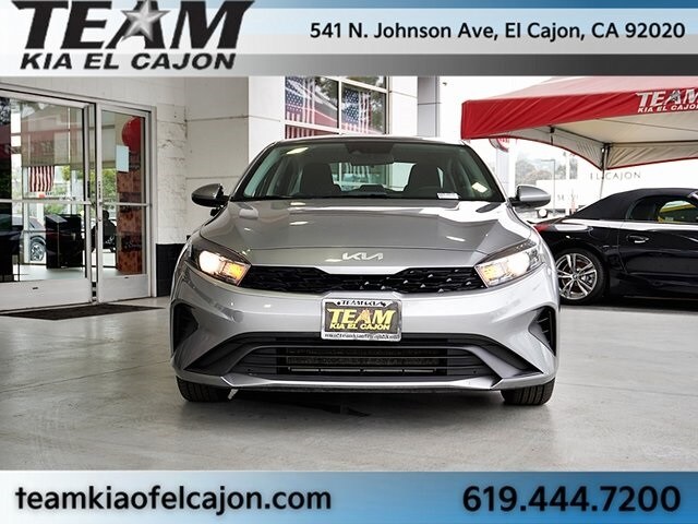 2023 Kia Forte LXS photo 4