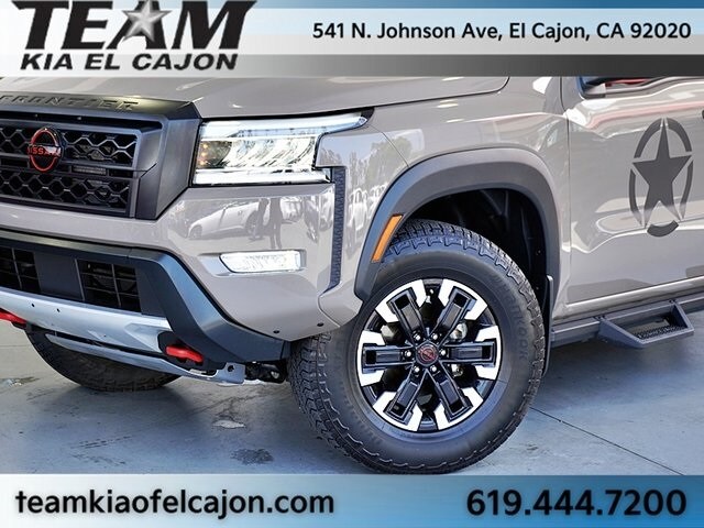 2023 Nissan Frontier PRO-4X photo 3