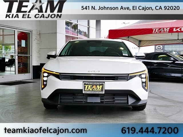 2025 Kia K4 LX photo 4