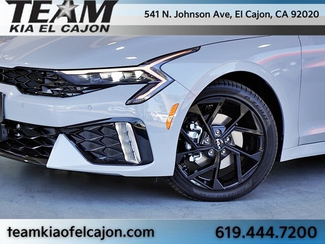 2026 Kia K5 GT-Line photo 3