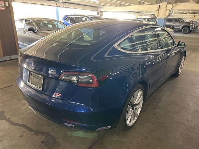 2019 Tesla Model 3 Standard Range Plus photo 2