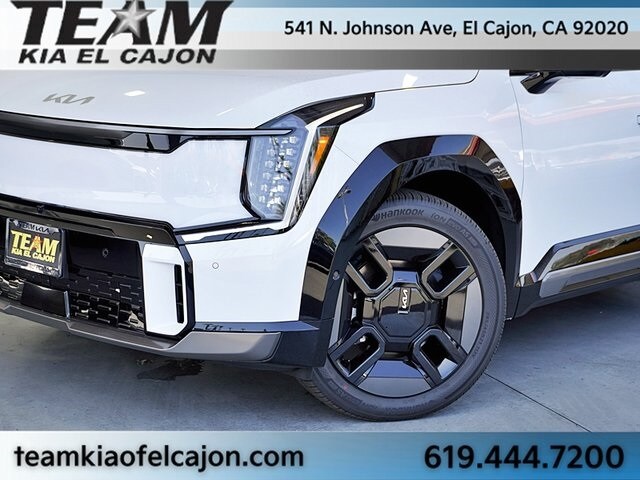 2026 Kia EV9 GT-Line photo 3