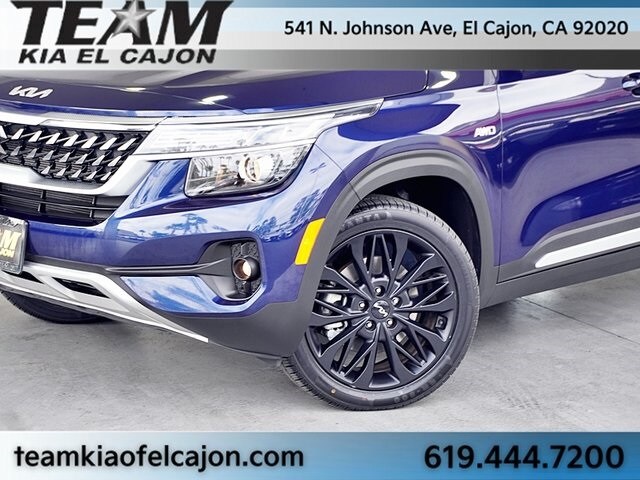 2023 Kia Seltos S Nightfall Edition photo 3