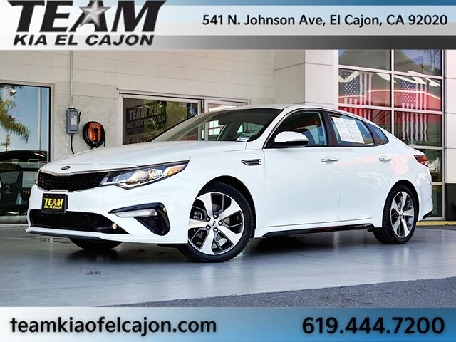 2020 Kia Optima S photo 2