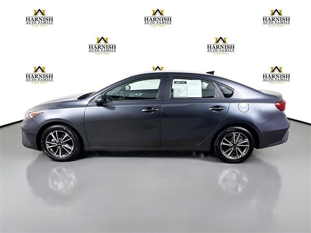 2024 Kia Forte LXS photo 2