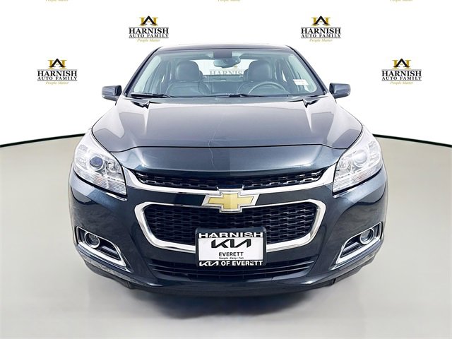 2015 Chevrolet Malibu 2LT photo 2