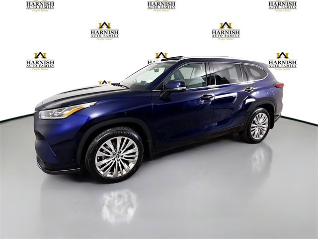 2023 Toyota Highlander Platinum photo 3