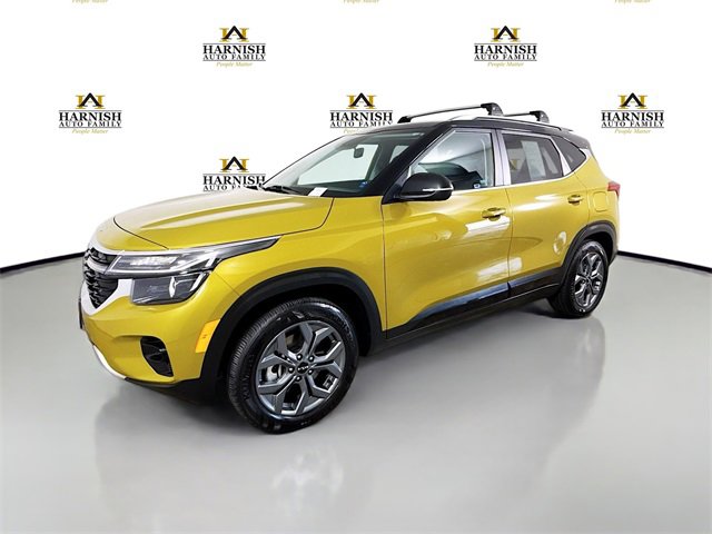 2024 Kia Seltos S photo 2