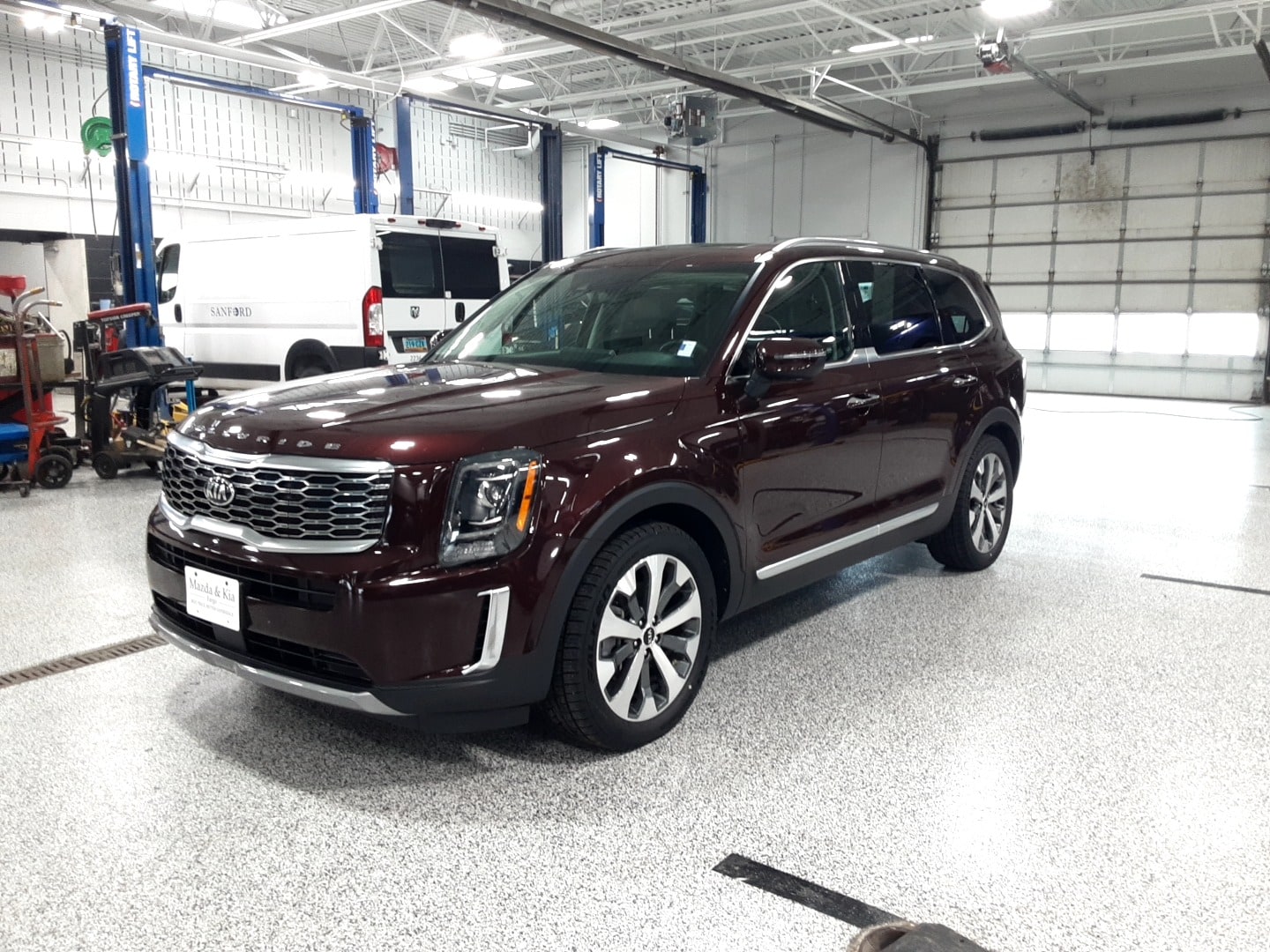 Used 2020 Kia Telluride S with VIN 5XYP6DHC4LG037800 for sale in Fargo, ND