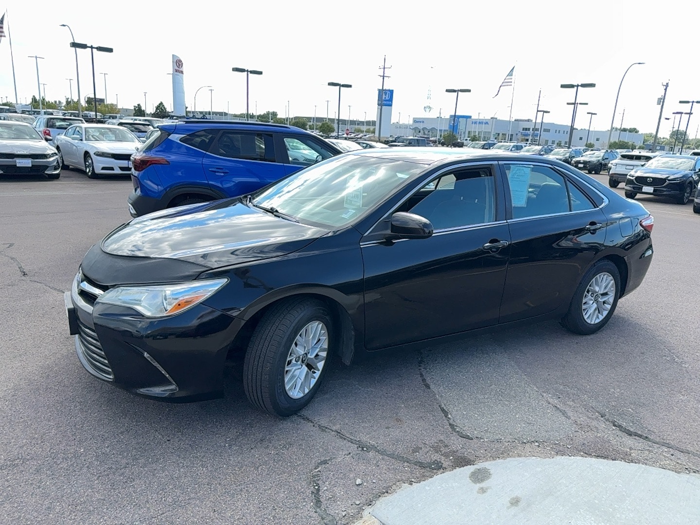 Used 2016 Toyota Camry LE with VIN 4T1BF1FKXGU224462 for sale in Fargo, ND