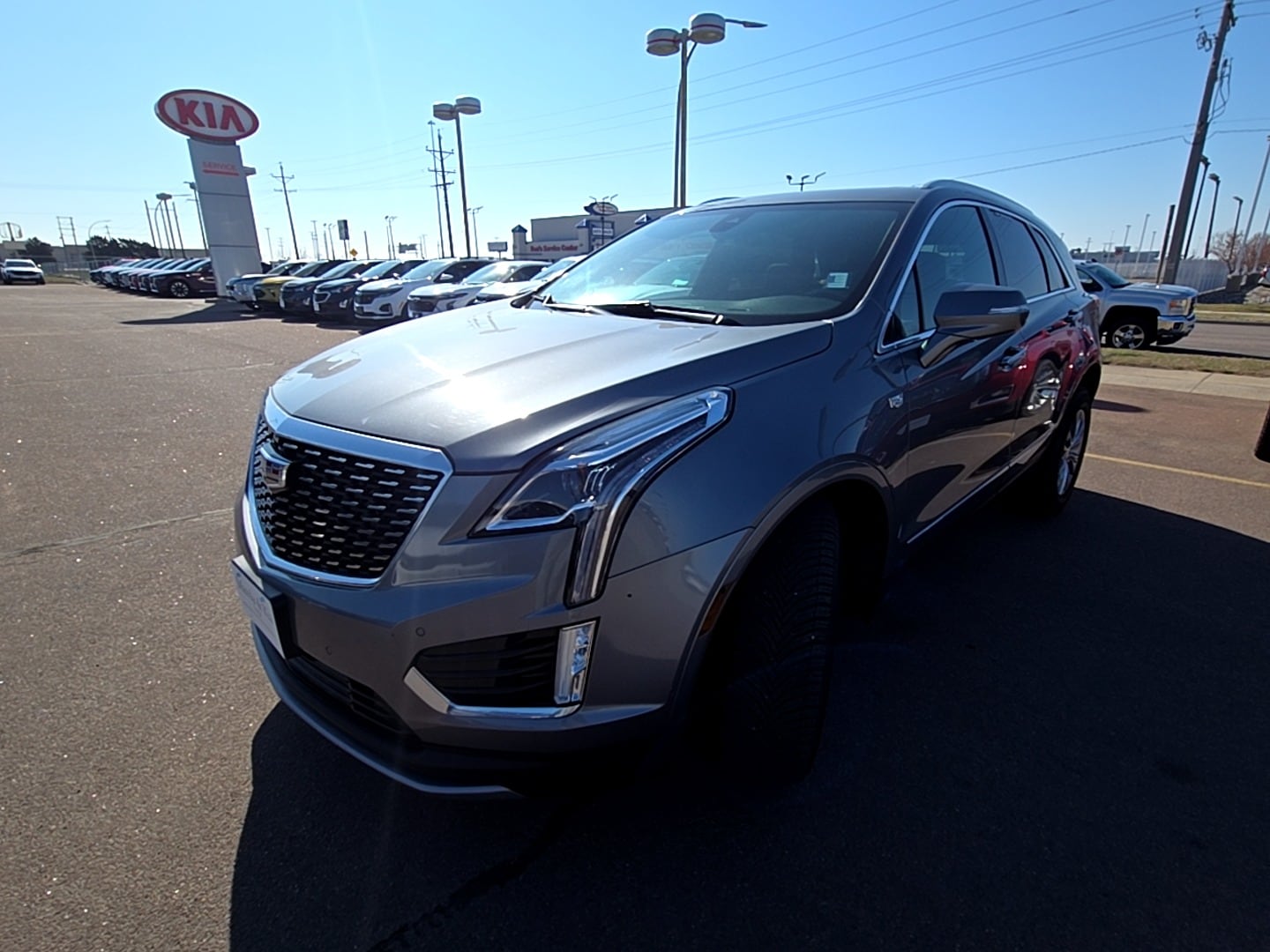 Used 2021 Cadillac XT5 Premium Luxury with VIN 1GYKNDRS7MZ147191 for sale in Fargo, ND