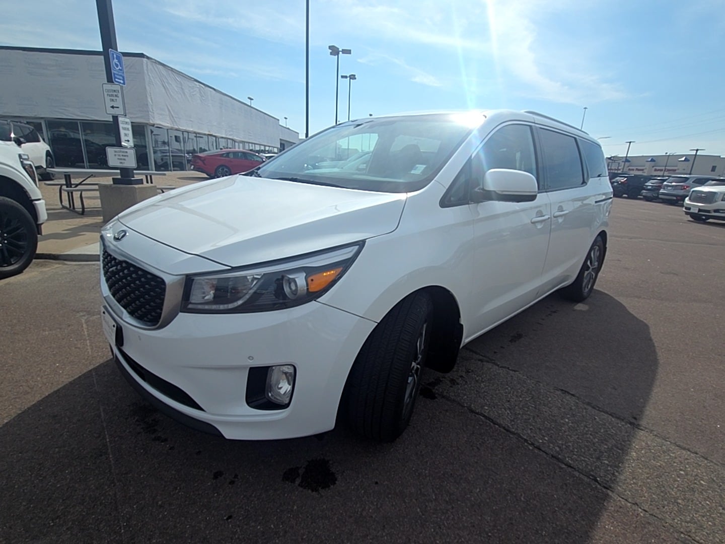 2016 Kia Sedona Van 