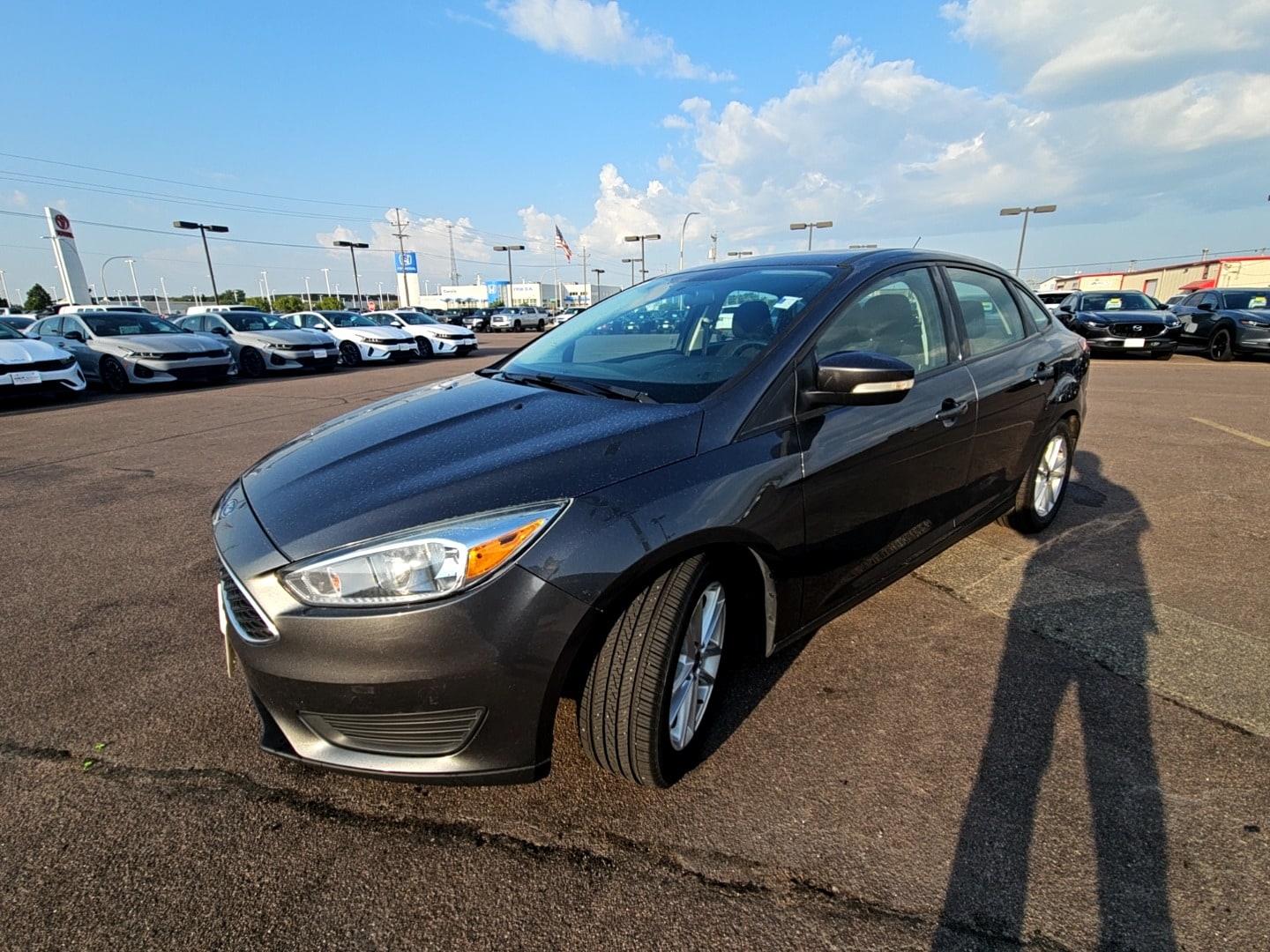 Used 2016 Ford Focus SE with VIN 1FADP3F27GL351154 for sale in Fargo, ND