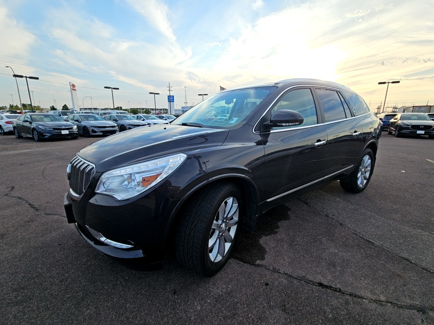 Used 2016 Buick Enclave Premium with VIN 5GAKVCKDXGJ261475 for sale in Fargo, ND